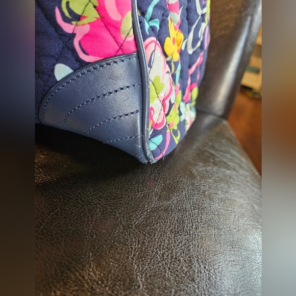 Vera Bradley purse and wallet set. Used but still in good condition. - Picture 7 of 8